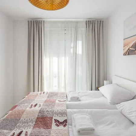 Apartamenty Sun & Snow Przystan Letnica Gdansk Exterior photo